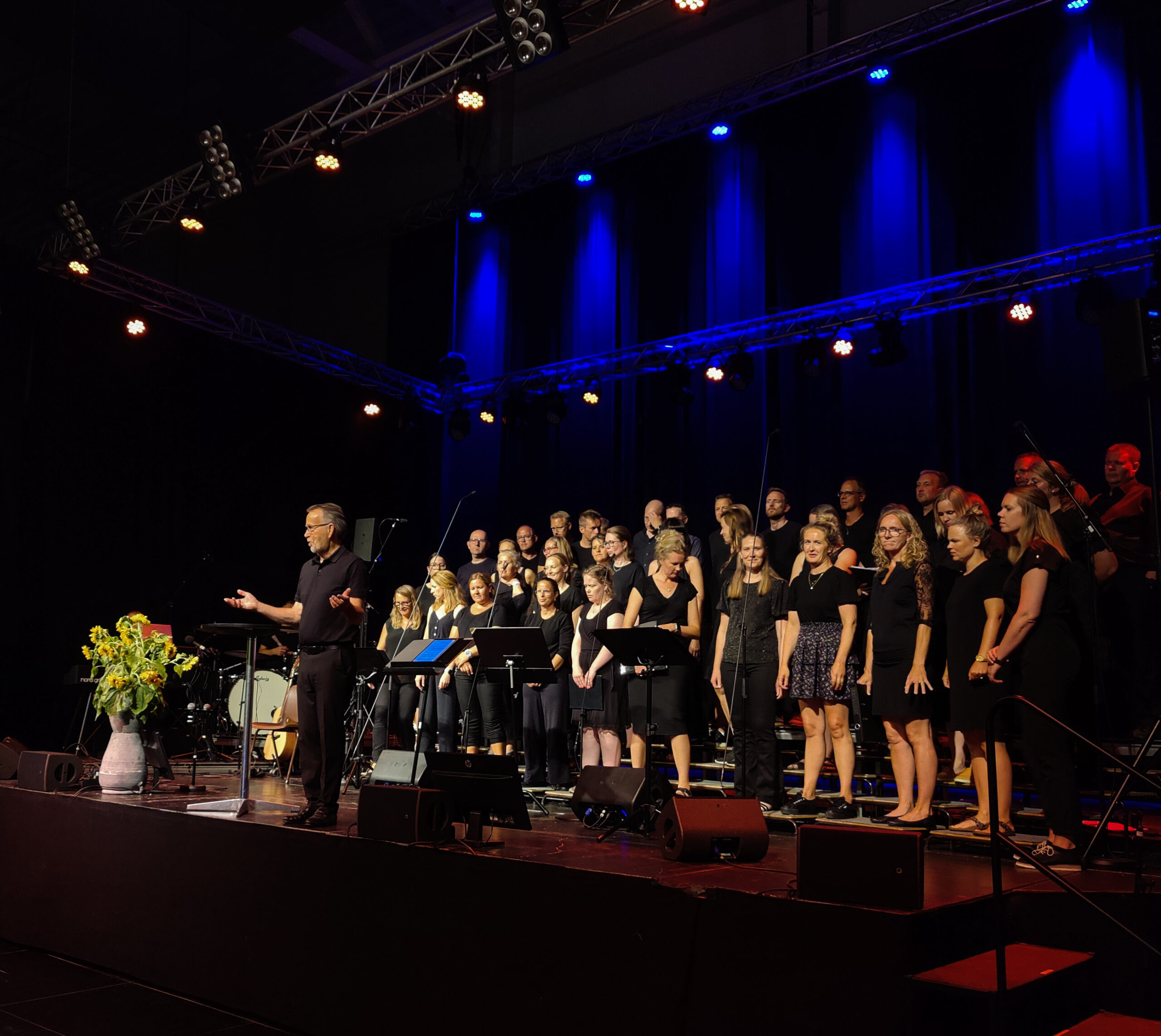 Stor Jubileumsfeiring For Bibelskolen I Grimstad Normisjon